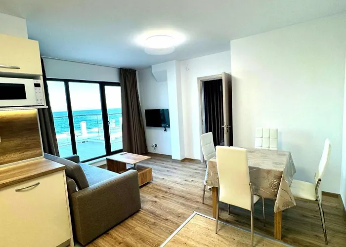 Cabacum Pleasure Beachfront